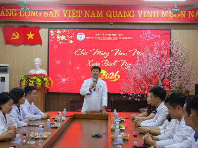 TTYT KHU VỰC TAM DƯƠNG THĂM HỎI VÀ TẶNG QUÀ NGƯỜI BỆNH DỊP TẾT 2026